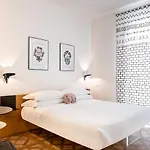 ベッド・アンド・ブレックファスト Sleep 4*